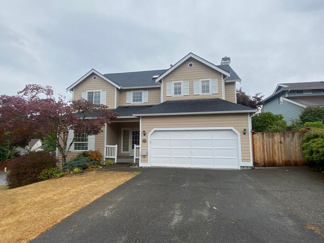 Primary Photo - 4 bedroom Federal Way home w/ AC