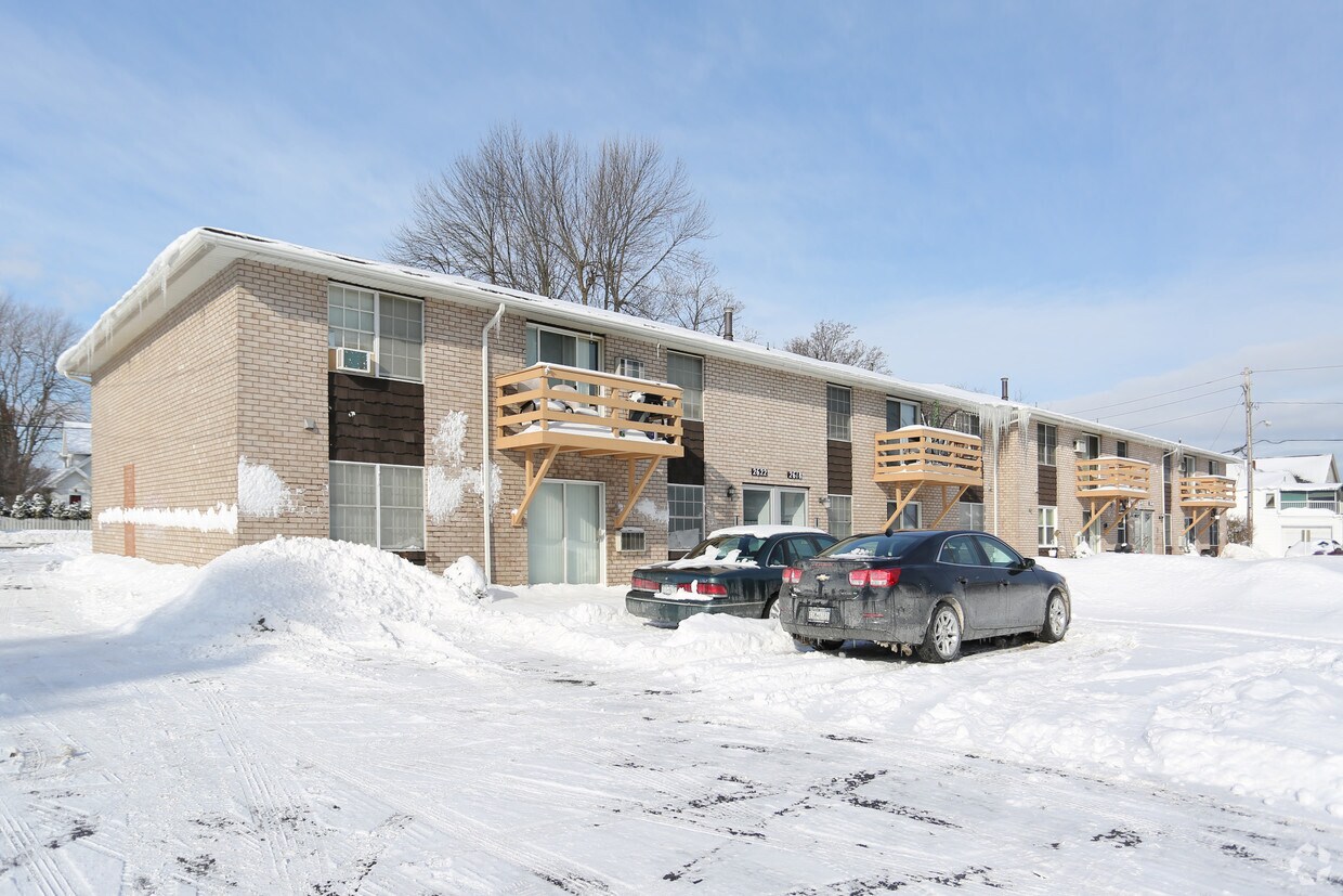 Foto principal - 2610-2638 Dewey Ave