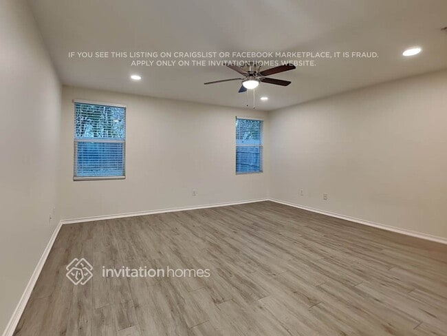 Foto del edificio - 1104 Scenic Hills Dr