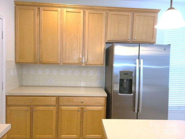Foto del edificio - 17213 Cranwood Ave
