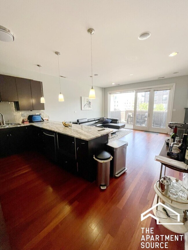 Building Photo - 2 bedroom in Chicago IL 60642