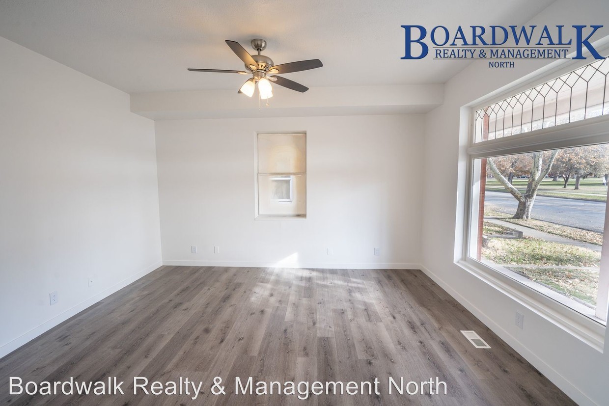 Primary Photo - 3 br, 1 bath Apartment - 630 24th St