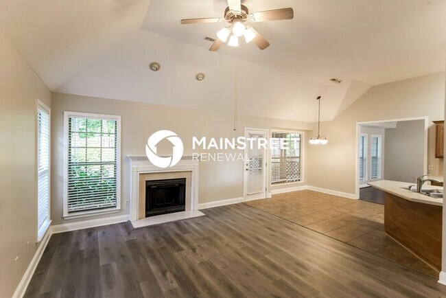 Foto del edificio - 3 Bedroom Pet-Friendly Home in BESSEMER, A...