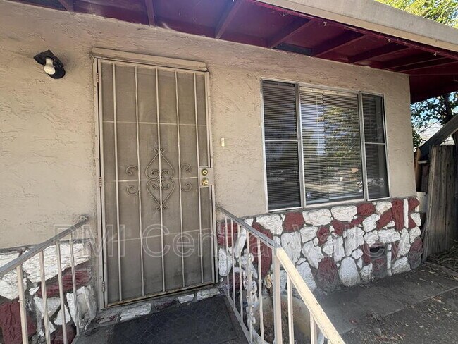 Foto del edificio - 1451 Denver Ave