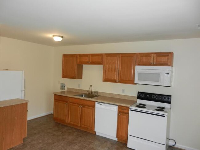 Foto del edificio - 2 bedroom in Newport News VA 23602