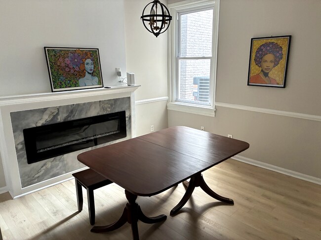 Foto del edificio - 832 W 35th St