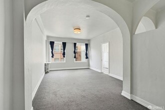 Building Photo - 631 O'Farrell St