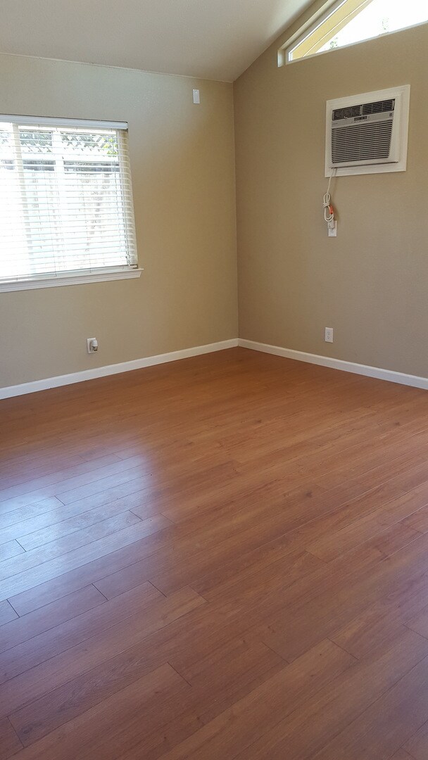 Building Photo - Serene 1 BR/1BA Detached ADU near Dublin's...
