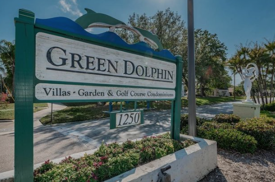 Entry - 1250 S Pinellas Ave