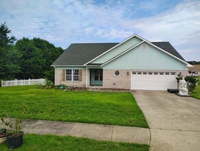 Building Photo - 106 Nesting Ln