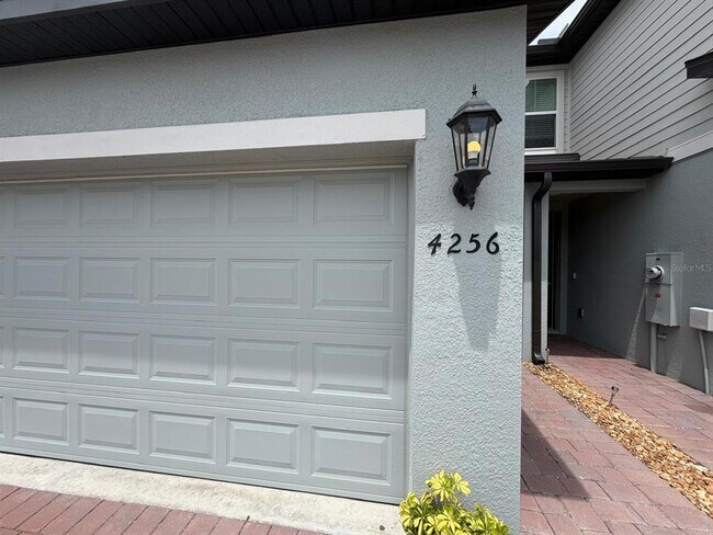 Foto del edificio - 4256 Ranch House Rd