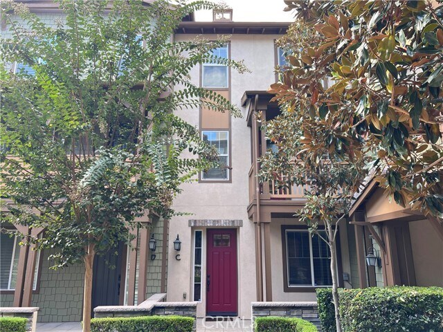 Building Photo - 713 S Azusa Ave