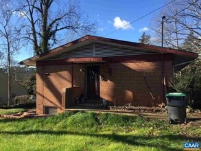 Building Photo - 130 Apple Tree Rd