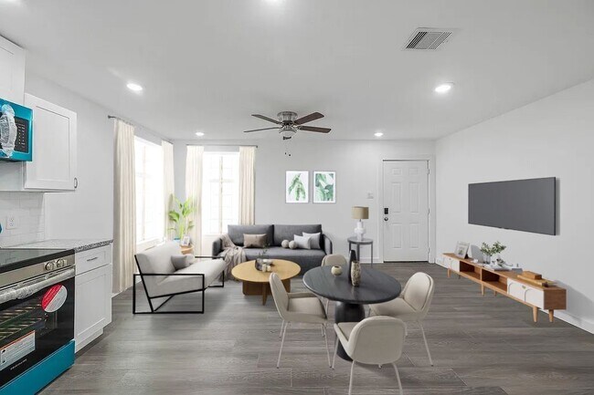 Foto del edificio - 8011 Caddo Rd