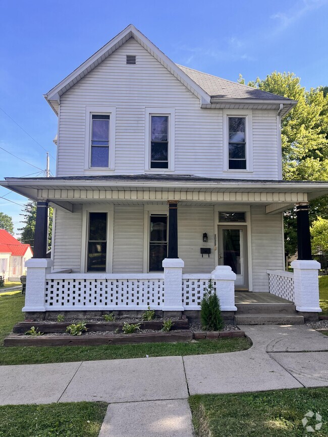 Building Photo - 1021 Beatty Ave