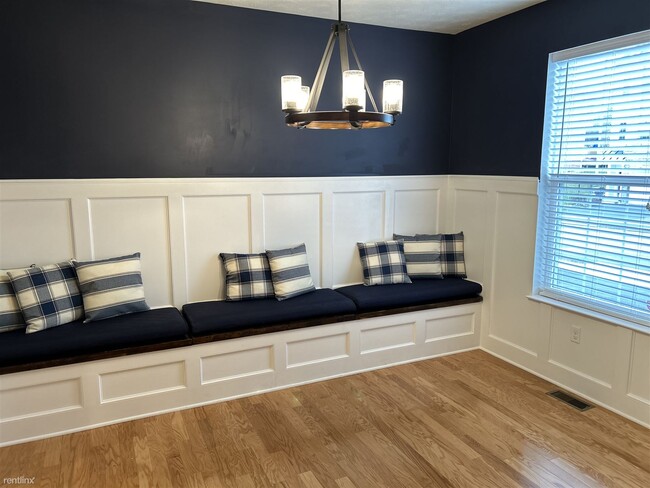 Foto del edificio - 4 br, 3.5 bath Townhome - 120 Robert Street