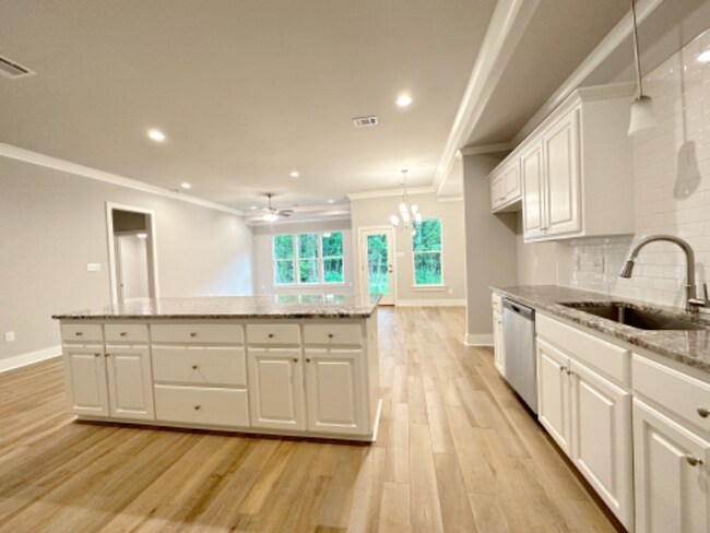 Foto del edificio - 7222 Rolling Fork Rd