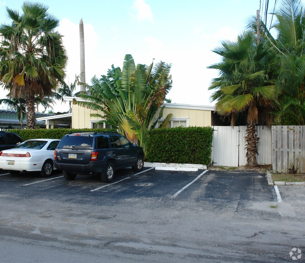 Building Photo - Ventura Apartments