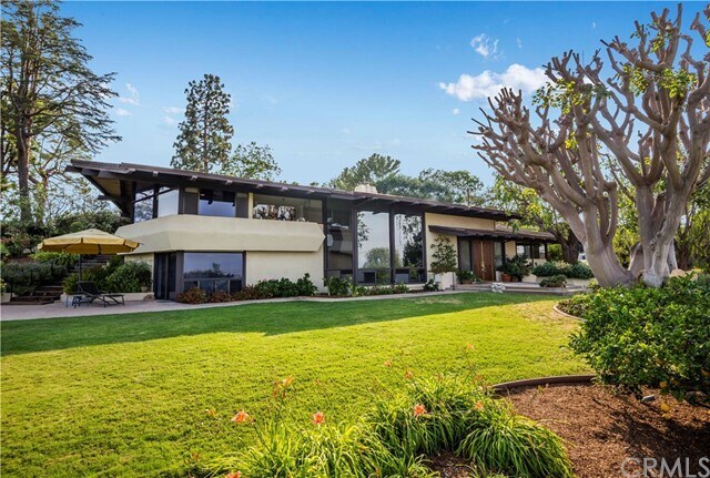 Foto principal - 27036 Sunnyridge Rd