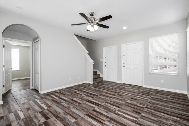 Foto del edificio - 12614 Montford Ln
