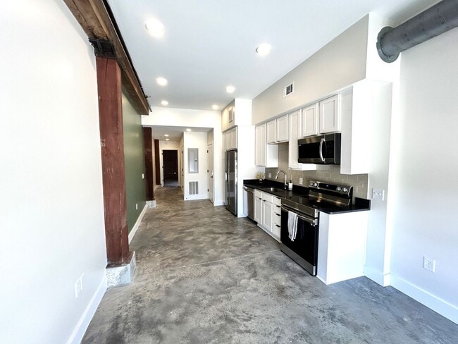 Interior Photo - Hemlock Lofts