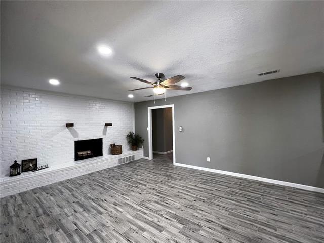Foto del edificio - 1432 Hurstview Dr
