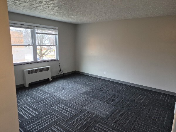 Foto del edificio - 6 Bradley Ave