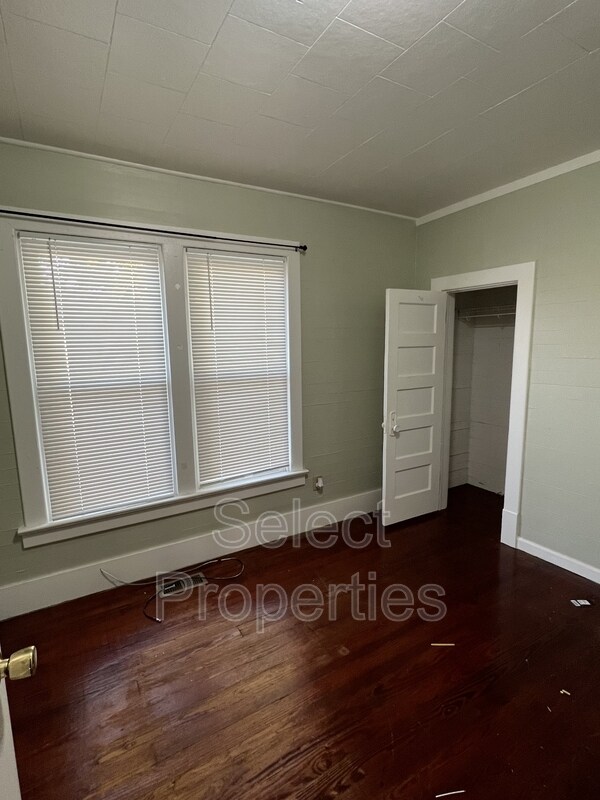Building Photo - 1300 Aggie Rd