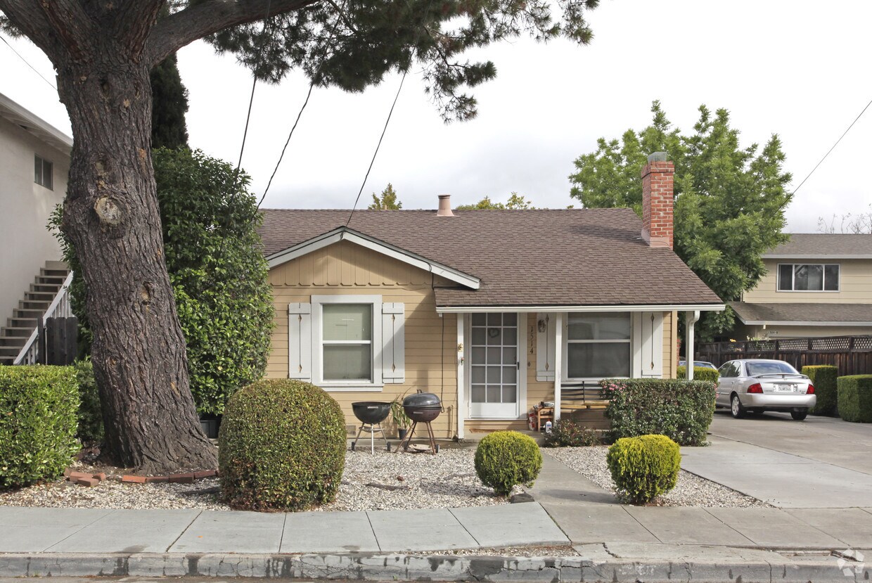 Foto del edificio - 1514-1516 Oak Ave