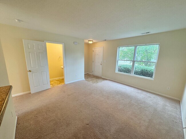 Foto del edificio - Statesville - 3 Bed / 2.5 Bath + Garage