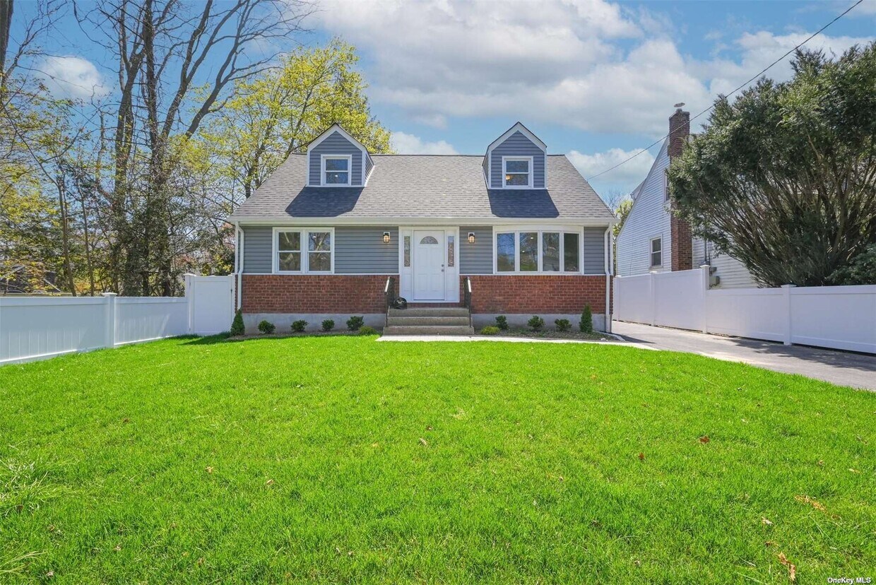 Primary Photo - 10 Brompton Pl