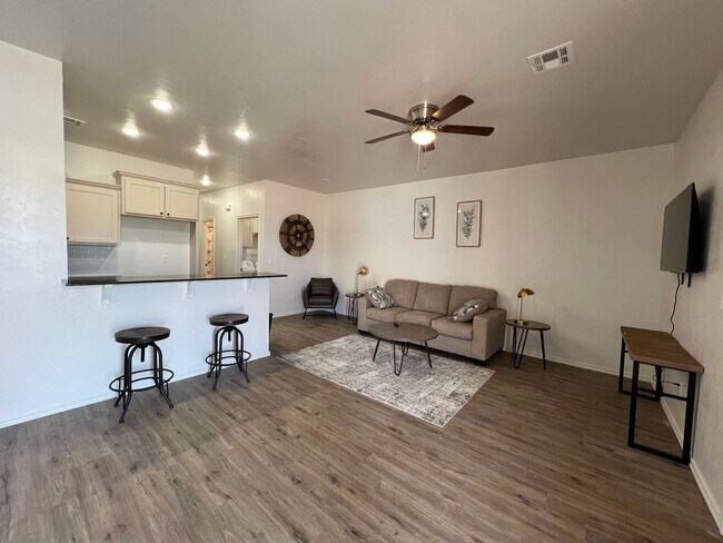 Foto del edificio - 1420 SW Texas