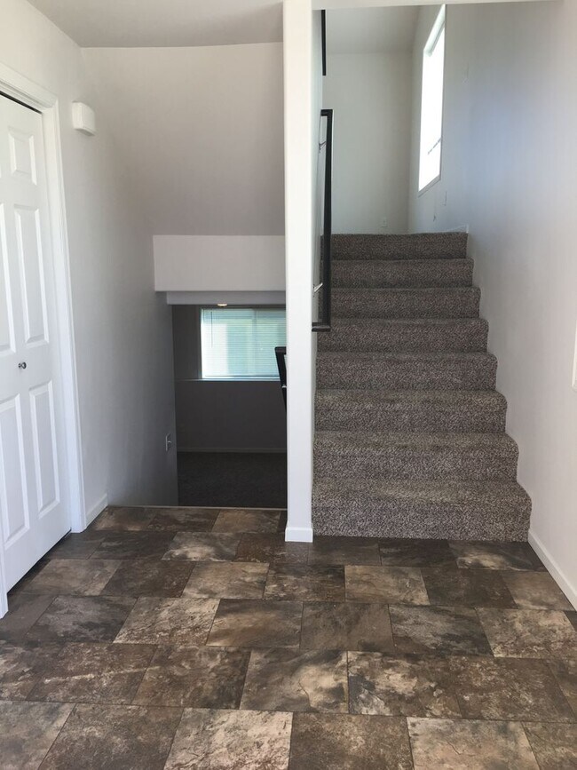 Foto del edificio - 3 Bed 3 Bath Single Family Home