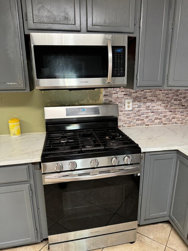 Foto principal - 774 Elder Ave