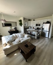 Building Photo - 434 Mountain Bluebird Dr