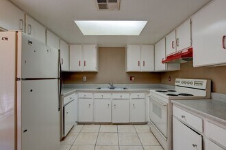 Building Photo - 9631 N 12th Ave