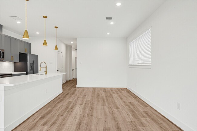 Foto del edificio - 4606 Crown Grove Ln