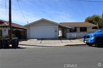 Building Photo - 909 Avenida Presidio