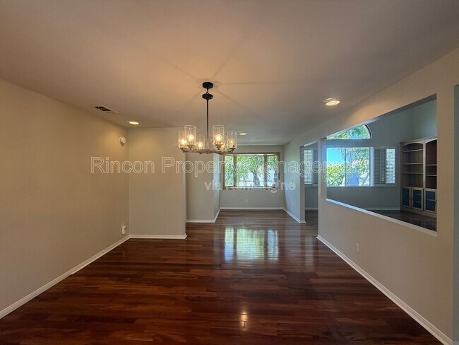 Foto del edificio - 2462 Pierpont Blvd