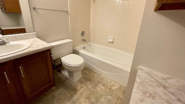 Interior Photo - Willow Creek Apartments