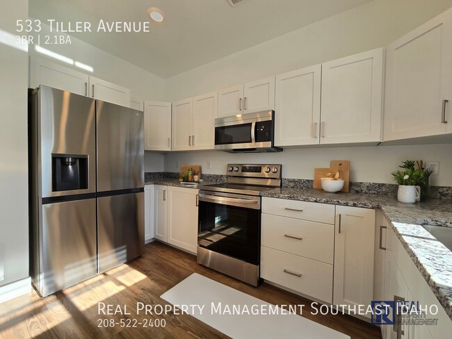 Foto del edificio - 533 Tiller Ave