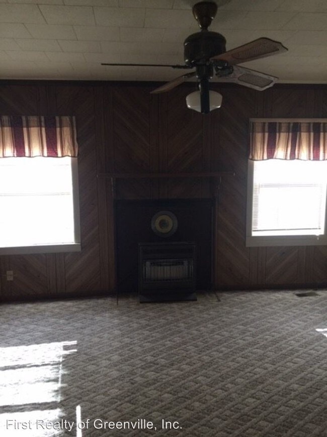 Building Photo - 3 br, 1 bath House - 5110 N. Mount Zion Rd.