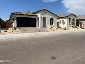 Building Photo - 11148 W Parkway Dr