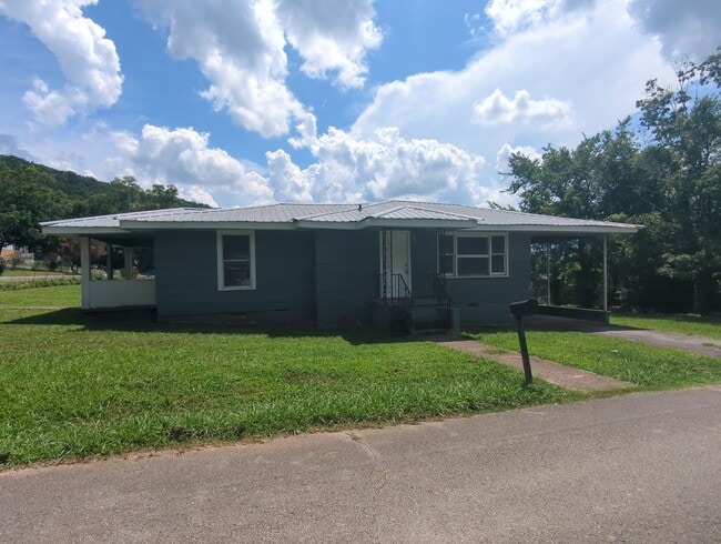 Photo - 116 2nd St- House
