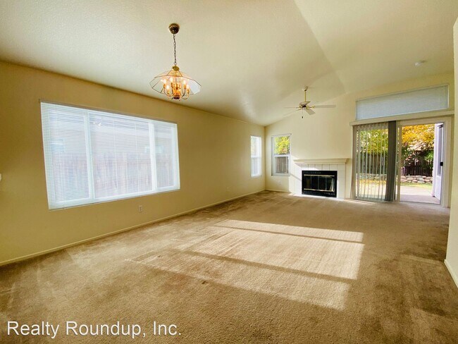 Building Photo - 3 br, 2 bath House - 9091 Bristol Plaza Way