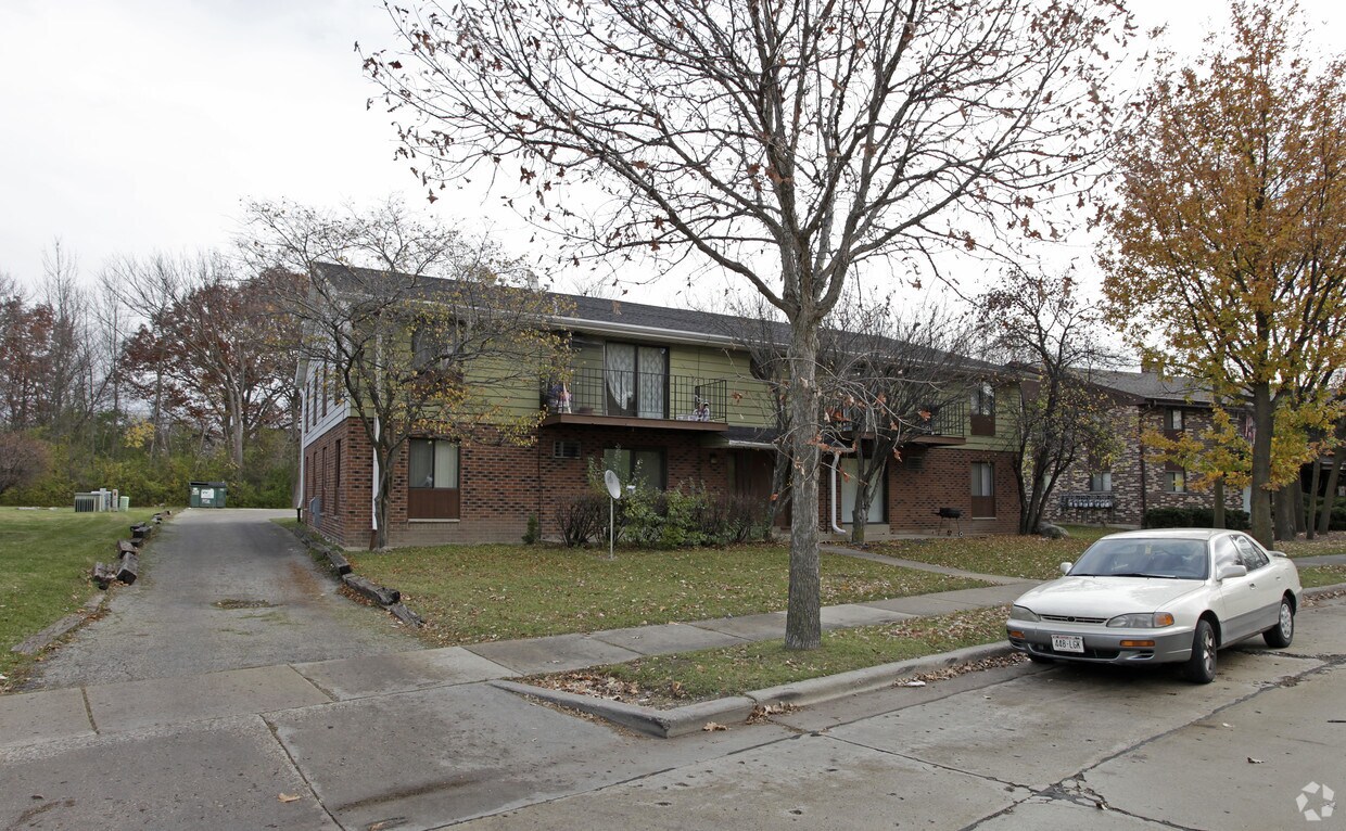 Building Photo - 8952 N Michele St