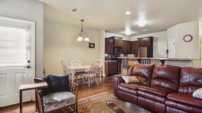 Building Photo - 5314 La Belle Ct