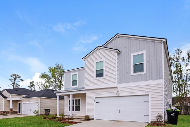 Building Photo - 116 S Reindeer Rd