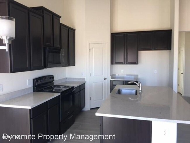 Foto del edificio - 3 br, 2 bath House - 12526 W Lobo Drive