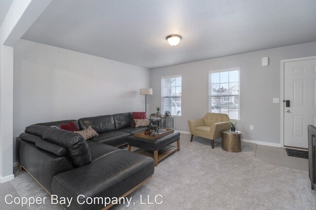 Building Photo - 4 br, 2.5 bath House - 4428 Bronson Boulevard